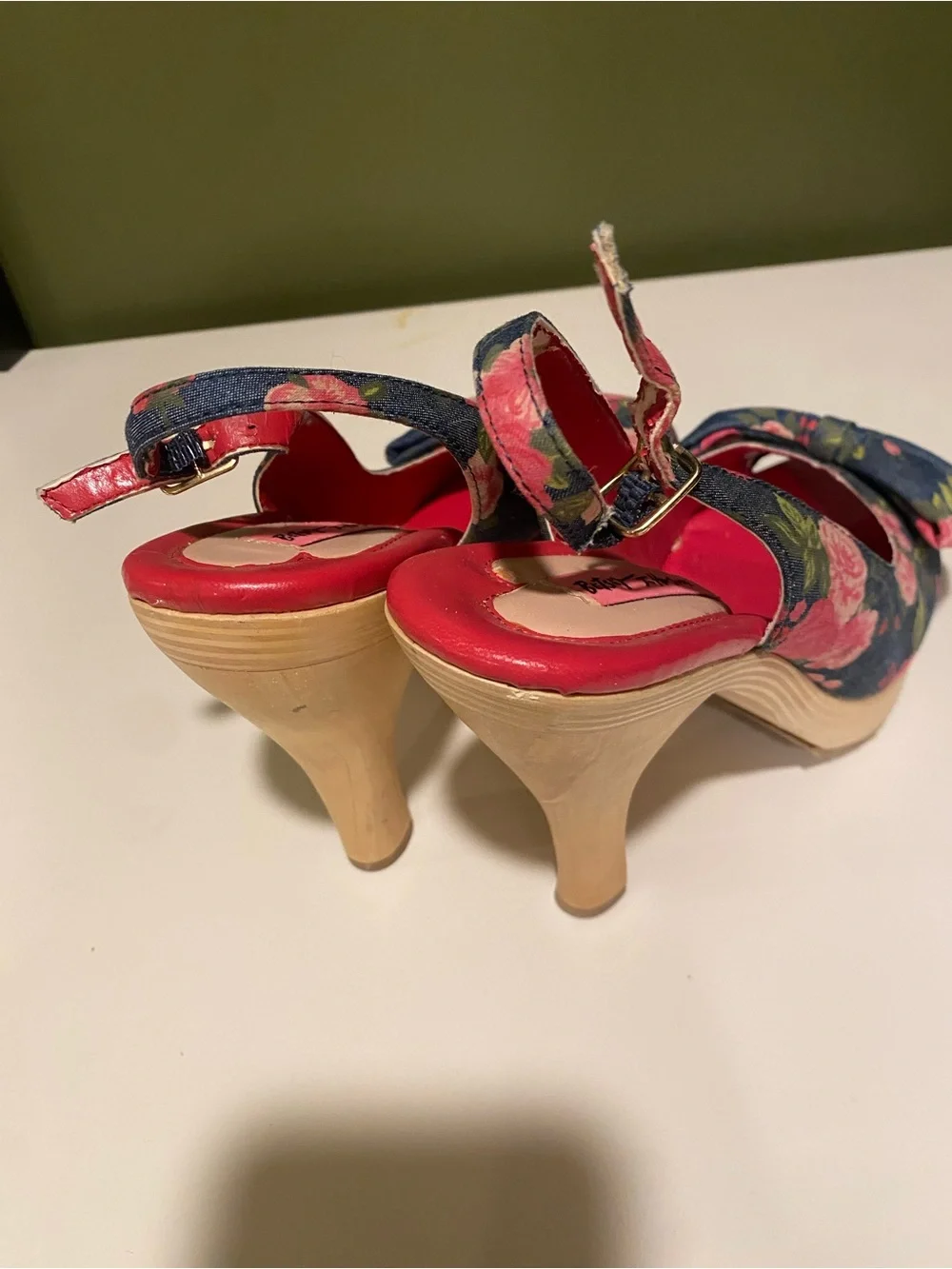 Betsey Johnson Navy Floral Bow Slingback Heels with Pink Insole